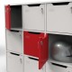 Meuble casier en bois CASEO à 9 cases coloris blanc et rouge pour apporter du rangement et fonctionnalité en entreprise