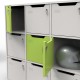 Meuble casier en bois CASEO à 9 cases blanc et vert pour apporter des rangements en casiers fermés par une porte