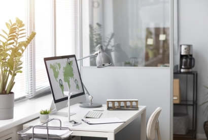 5 astuces pour aménager votre bureau professionnel en 2025 ; ergonomie et design