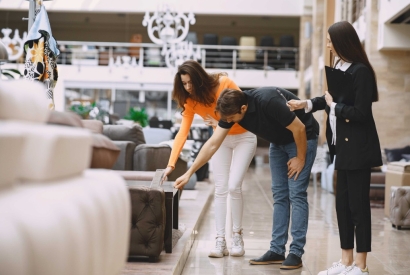 Les 7 erreurs fréquentes à éviter lors de l'achat de meubles professionnels
