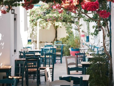 Déco estivale d'un restaurant : comment créer une ambiance chaleureuse ?