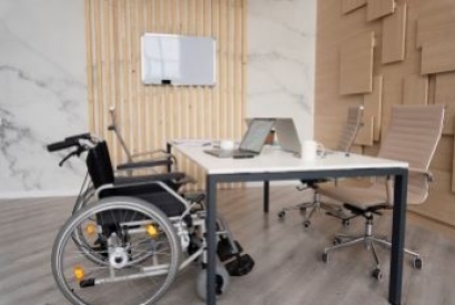 Comment créer un espace d'accueil accessible aux personnes à mobilité réduite ?